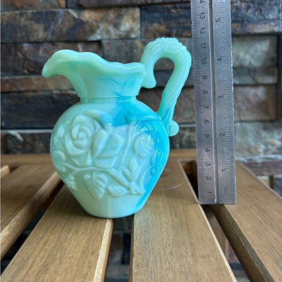 Vintage Avon Green Blue and White Floral Small Pitchers - Picture 11 of 12